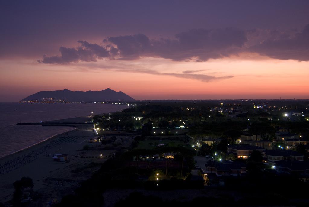 Hotel Torre Del Sole Terracina Exteriér fotografie